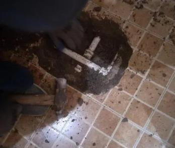 太仓卫生间漏水维修公司为您分享下卫生间渗水如何处理及注意事项